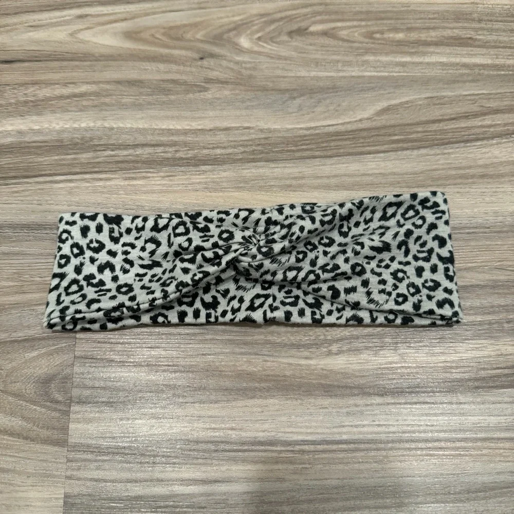 Chic Leopard Animal Print Twist Headband
